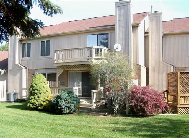 Hampton on the Green Condos for sale